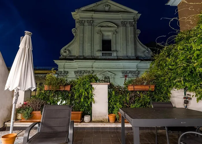 Navona Open Space Aparthotel 4*