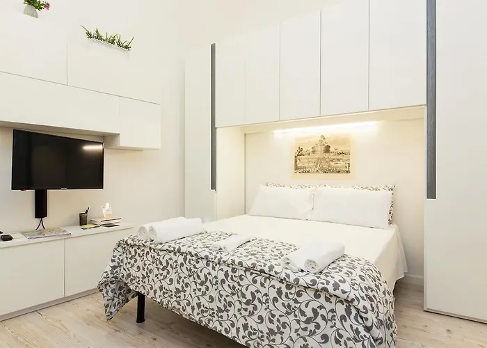 Aparthotel Navona Open Space 4*